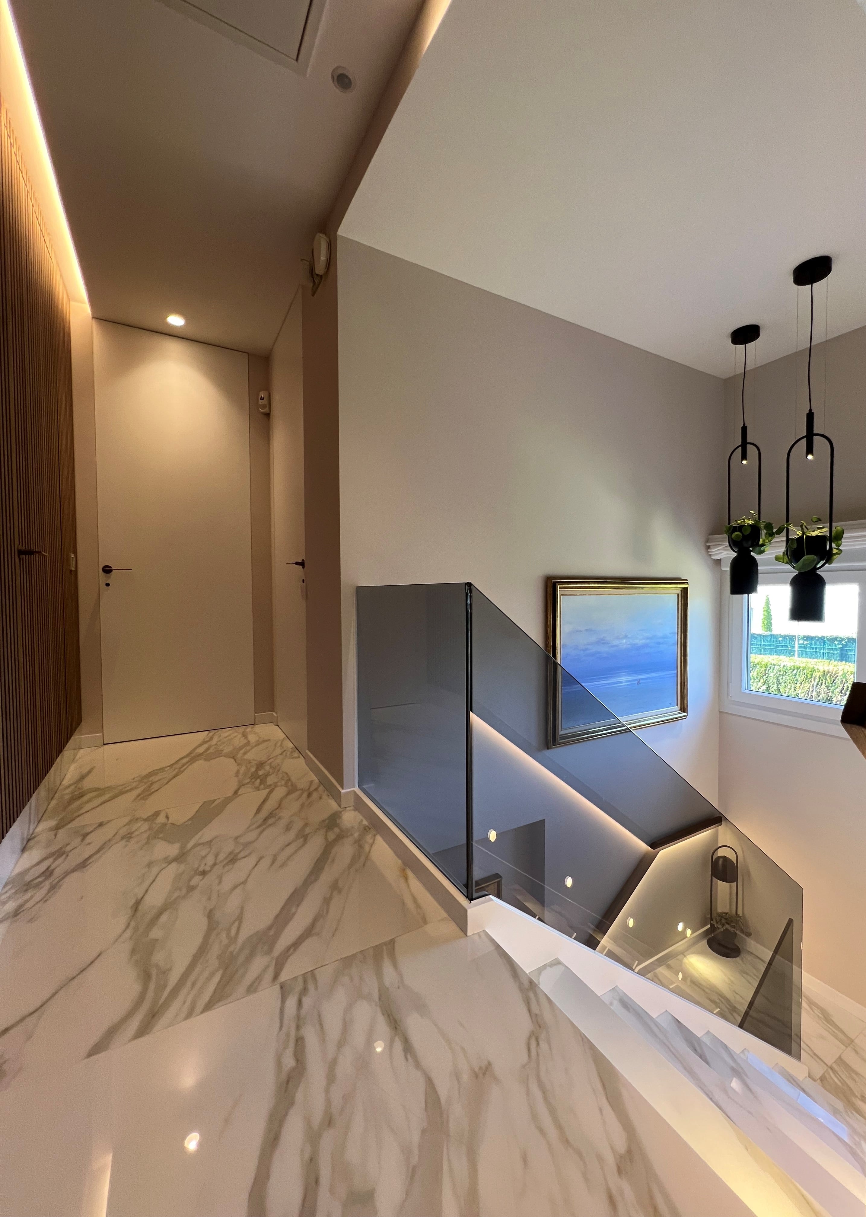 Interiorismo y exteriores de villa en Miramón, Donostia